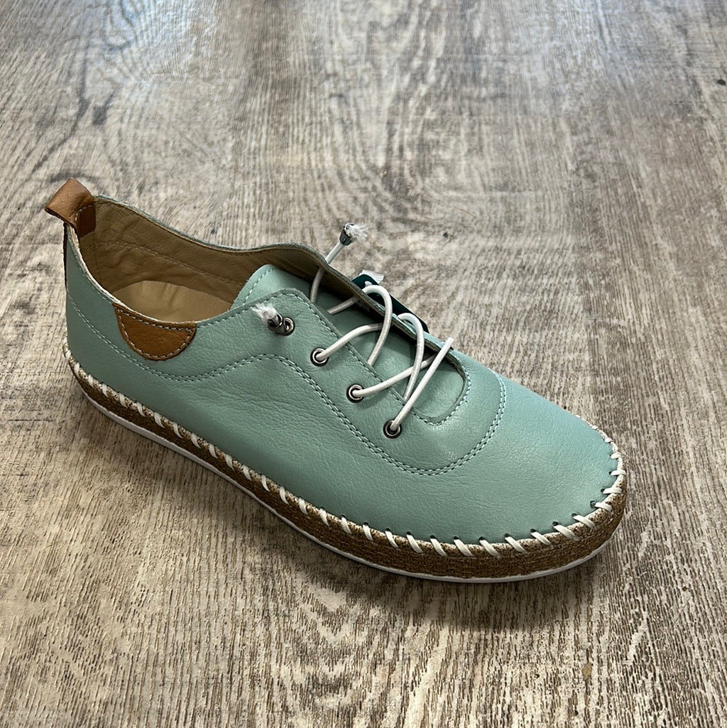 Shoozy Ivy Mint Blue Womens Leather Bungee Lace Slip On Shoes